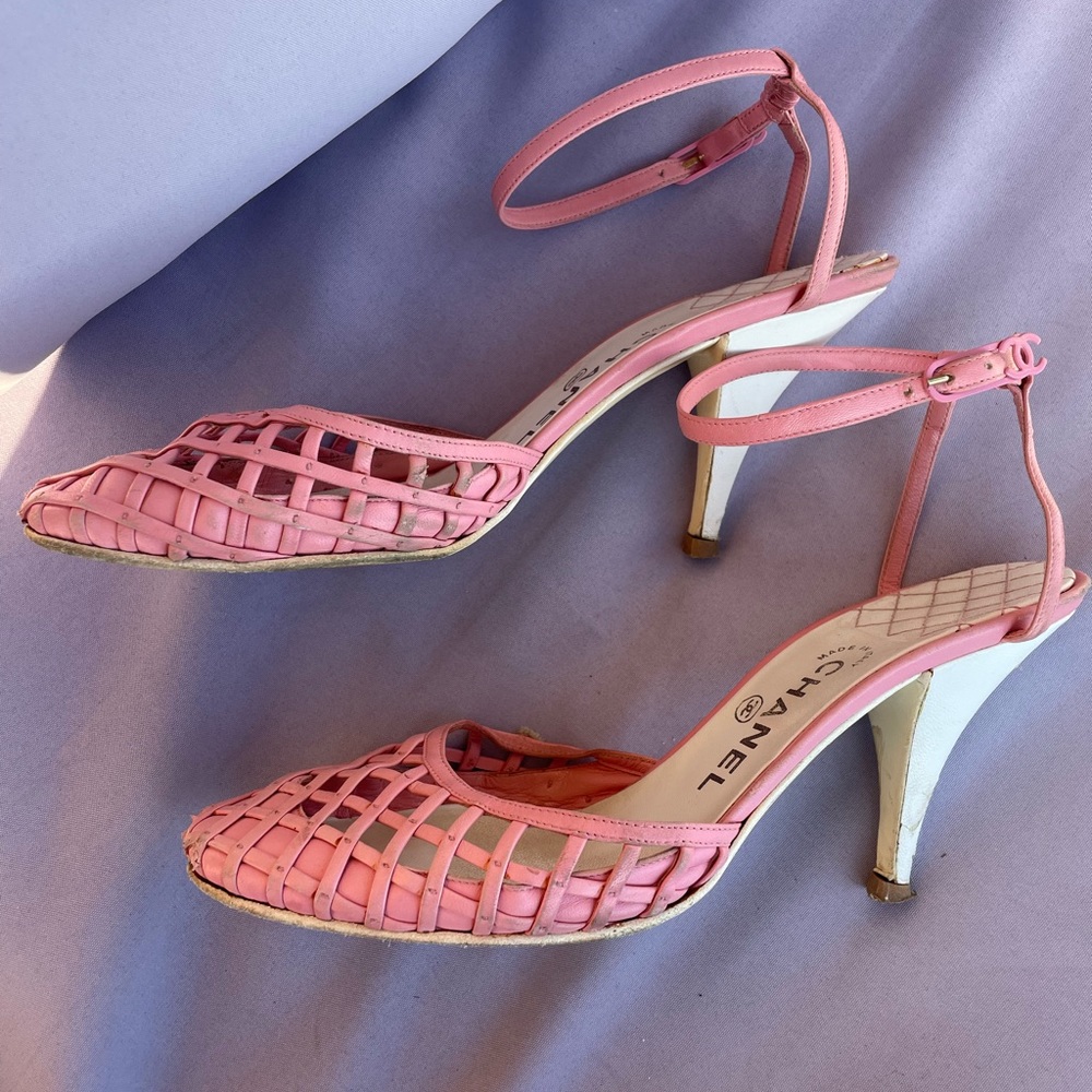 Chanel Pink Shoes Sandals Authentic Heels size 39 Vintage